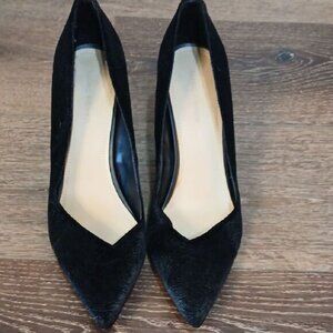 Marc Fisher Black Pointed Block Heels Velvet Size 7
